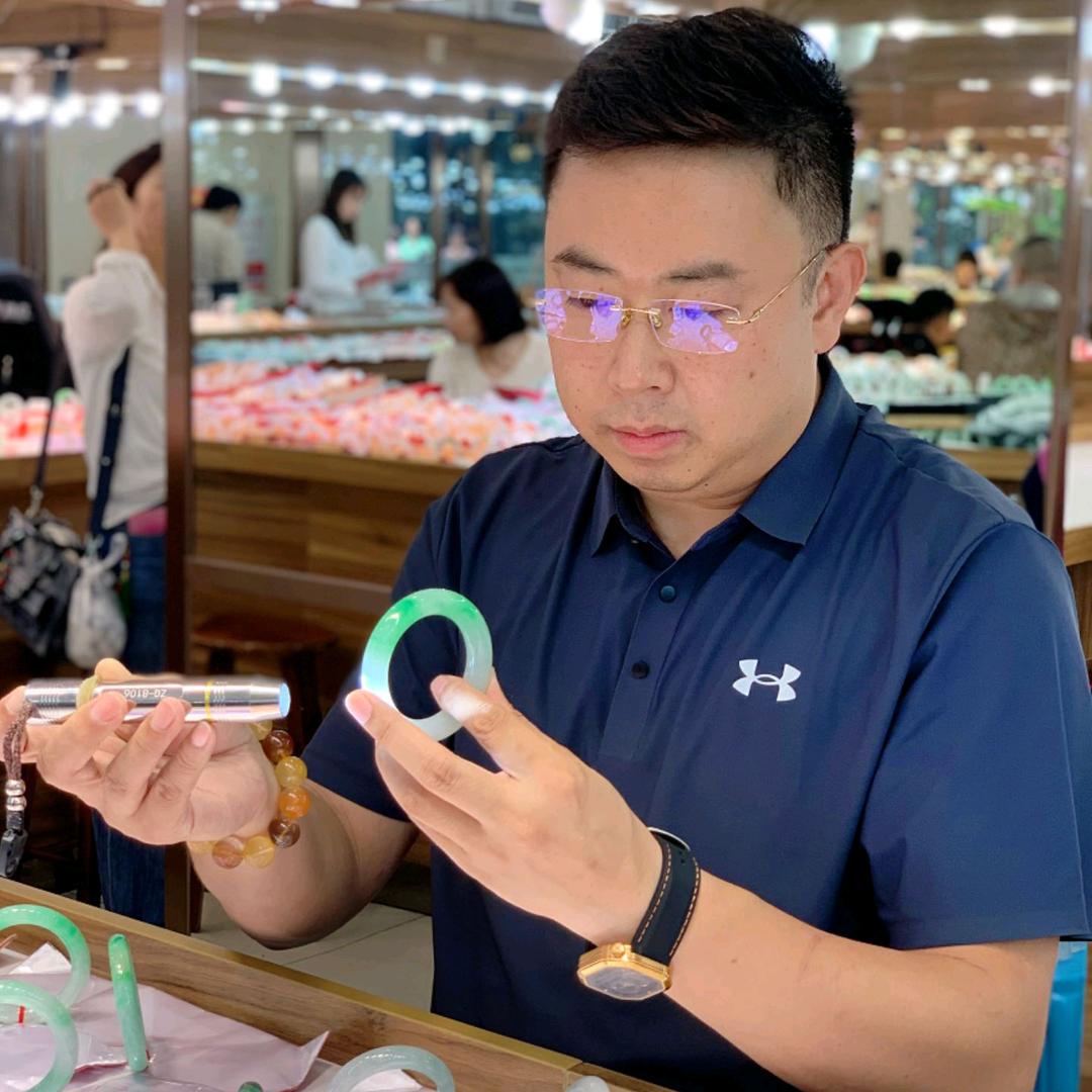 老金陪你逛翡翠