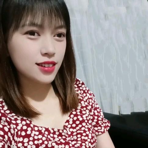 小何