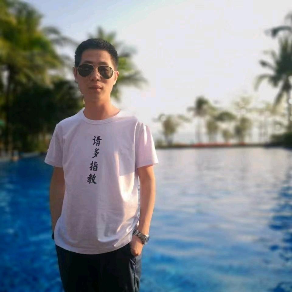 瘦巴巴的老爷们儿