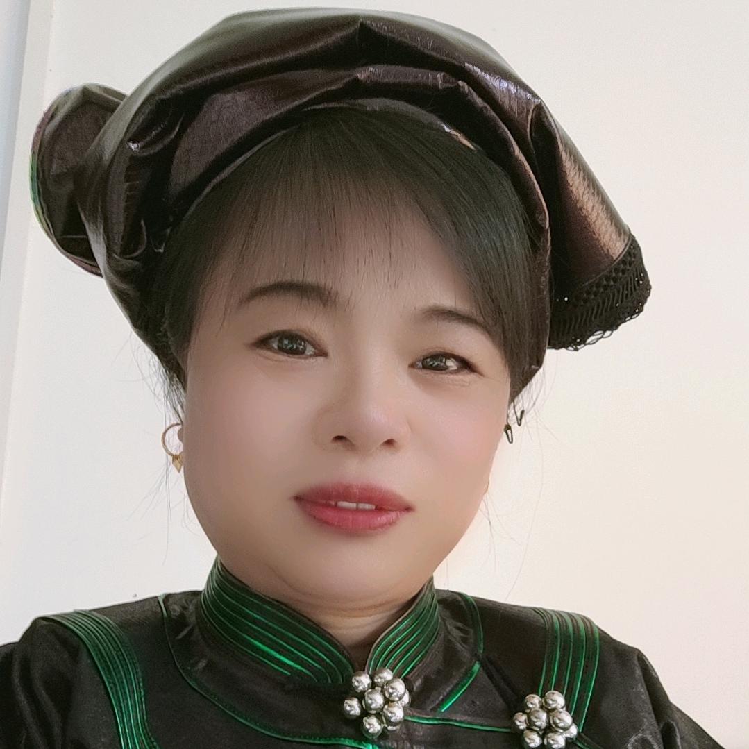 民族服装双手靠自己🇨🇳🇨🇳💖