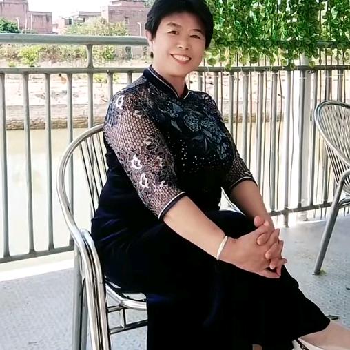 邹槐英