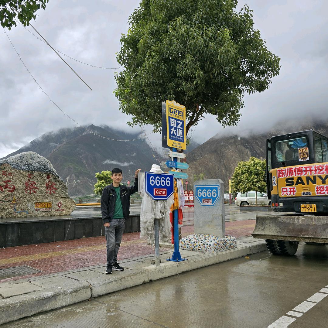 陈师傅开挖机