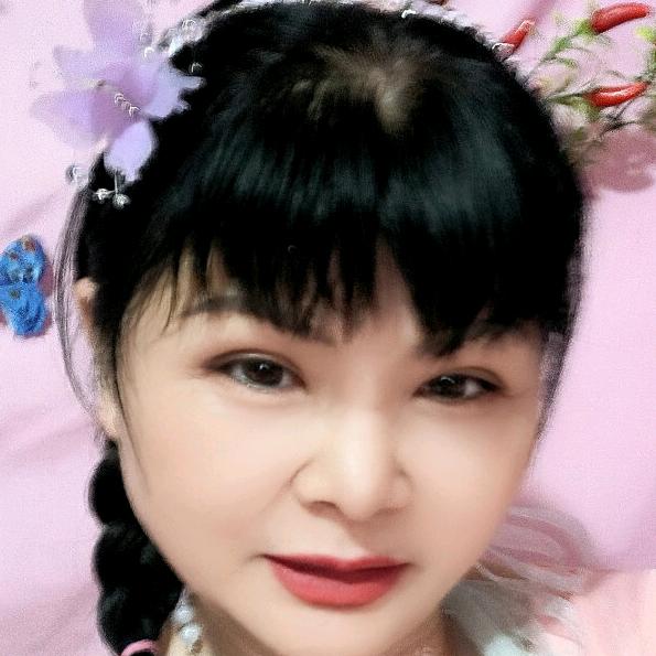 雅欣~爱吃(晚上21::30)开直播