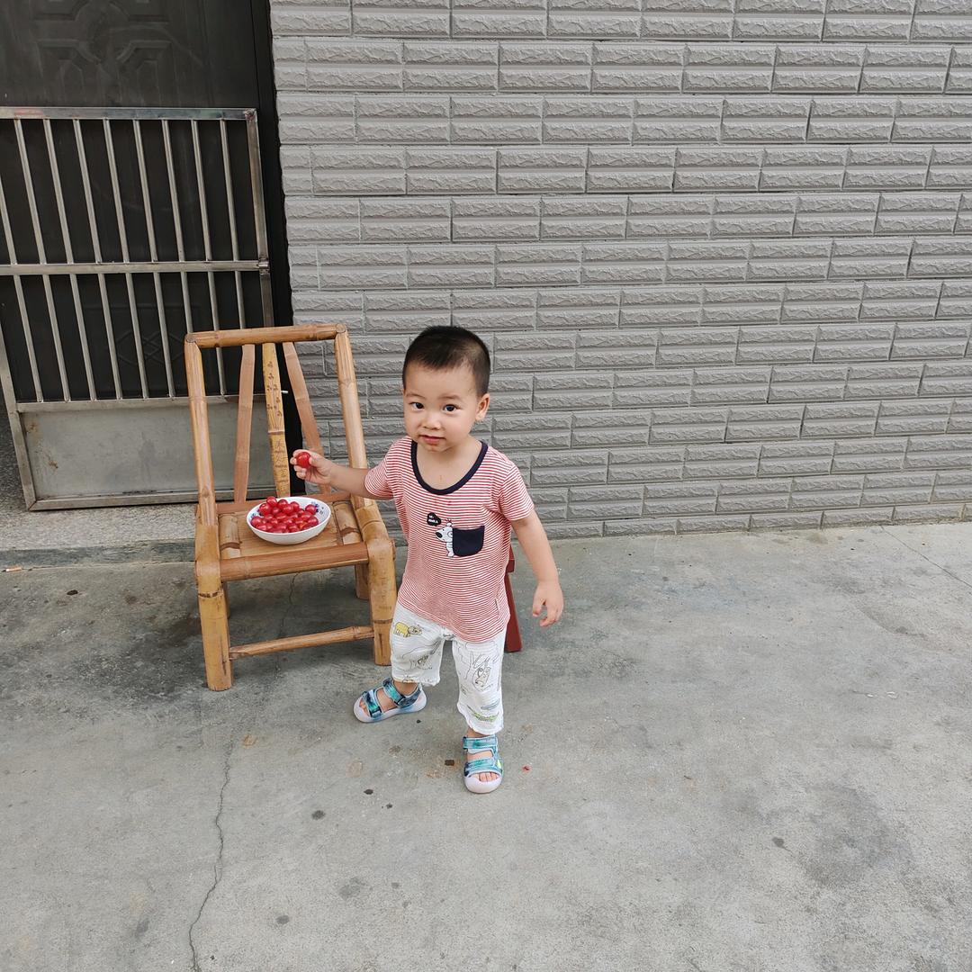 何兴荣