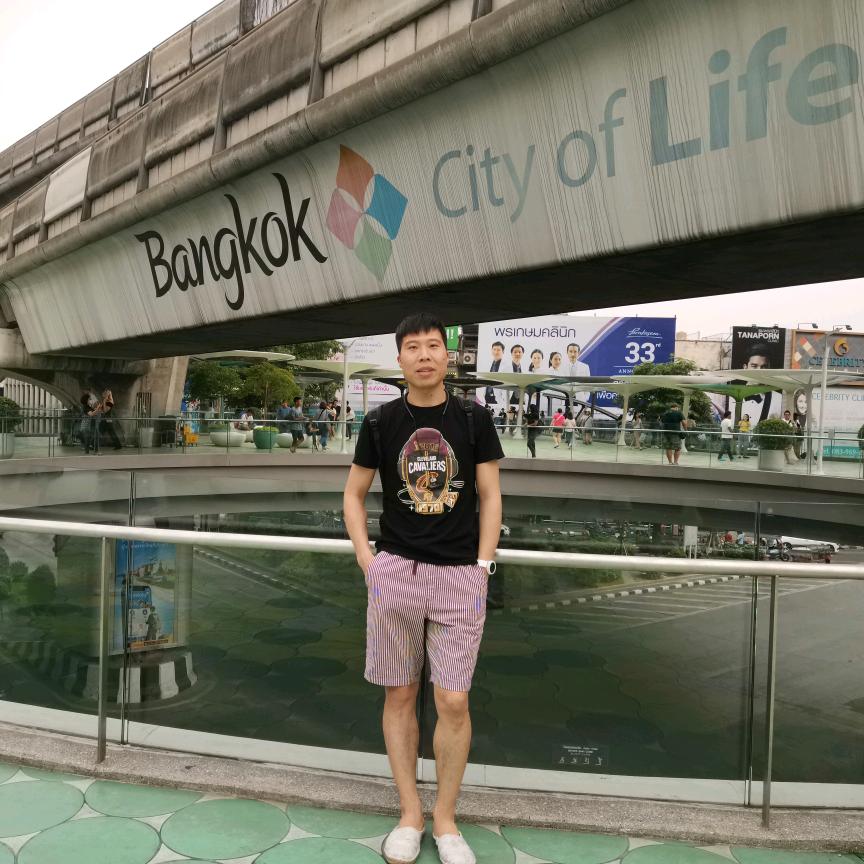 @嗨阿尼La-NicholasZ