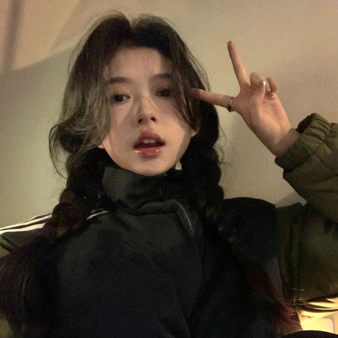小瑜爱吃。