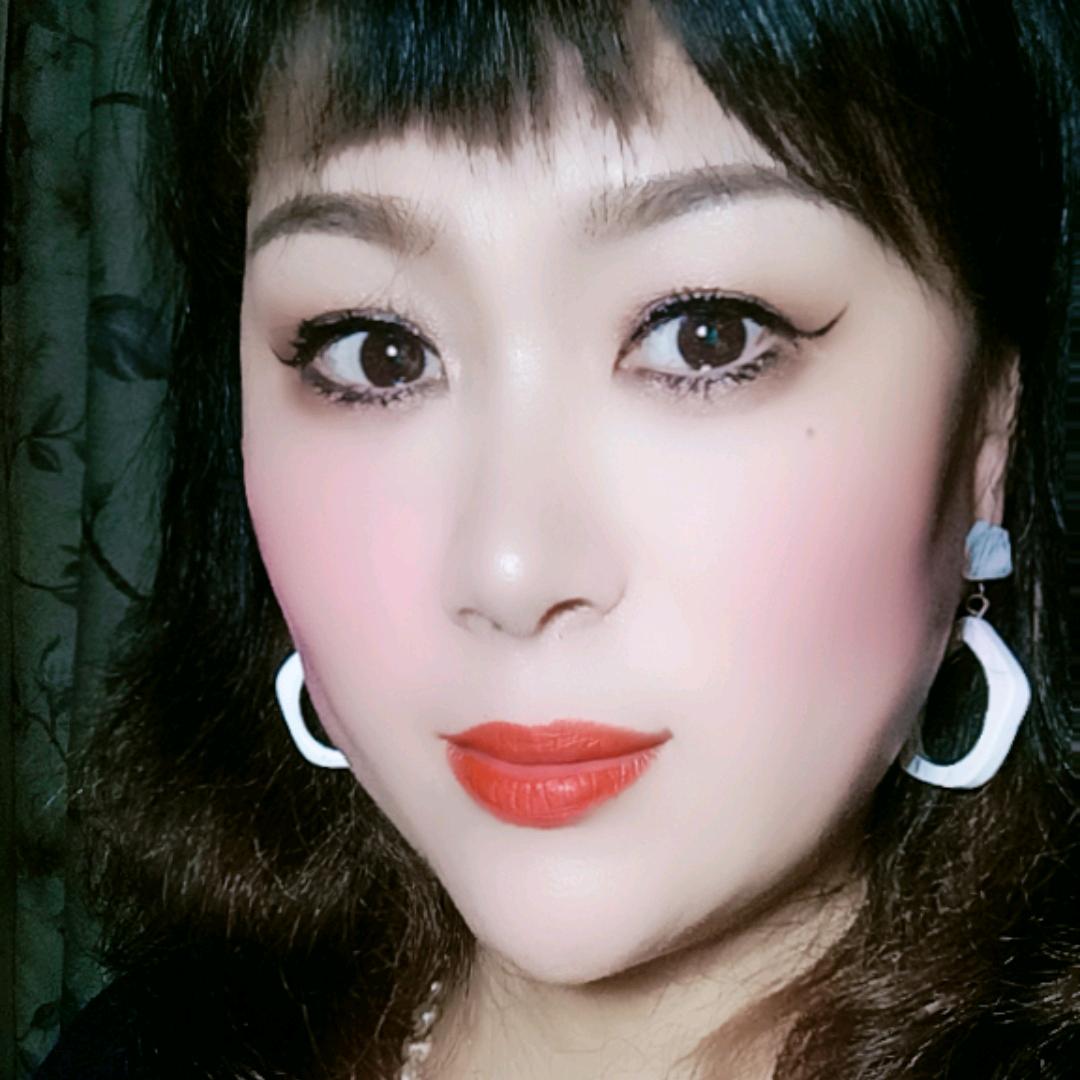@酒窝云儿小号