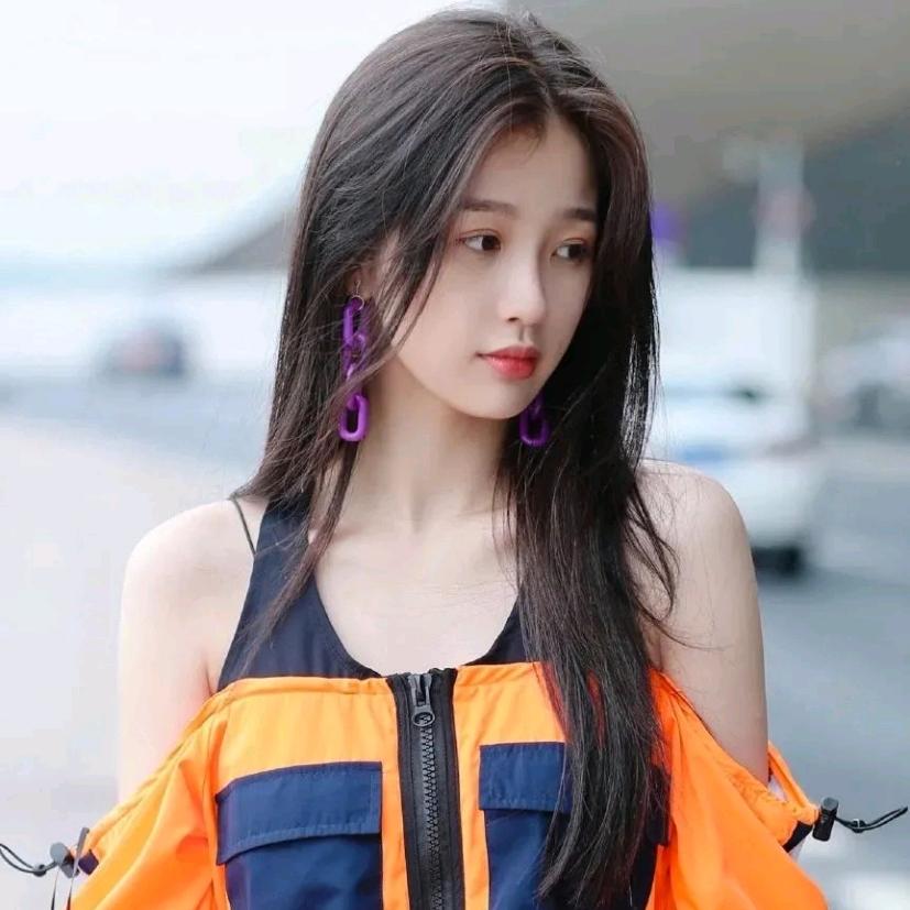 是七七呀