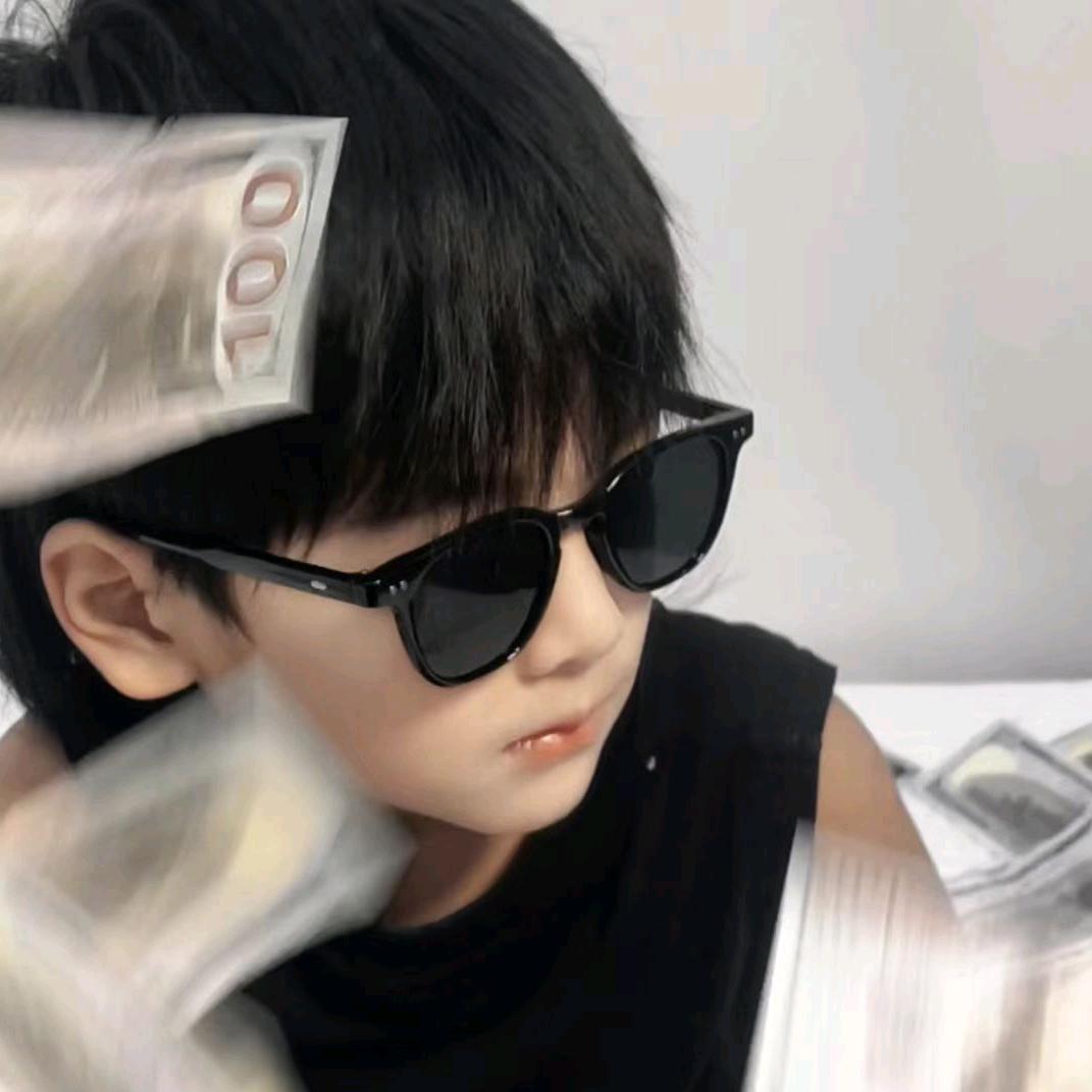 酷的没边    　　　　༽  ╭