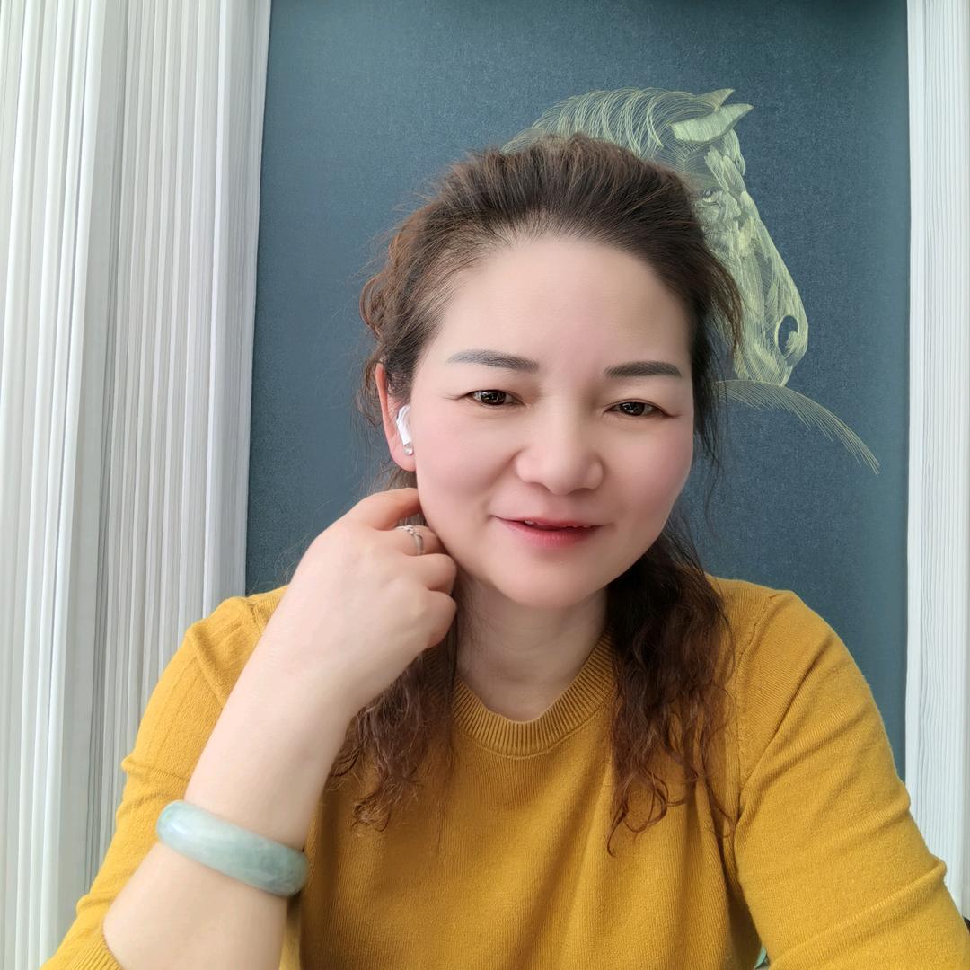 荆州鲁姐墙布窗帘软装