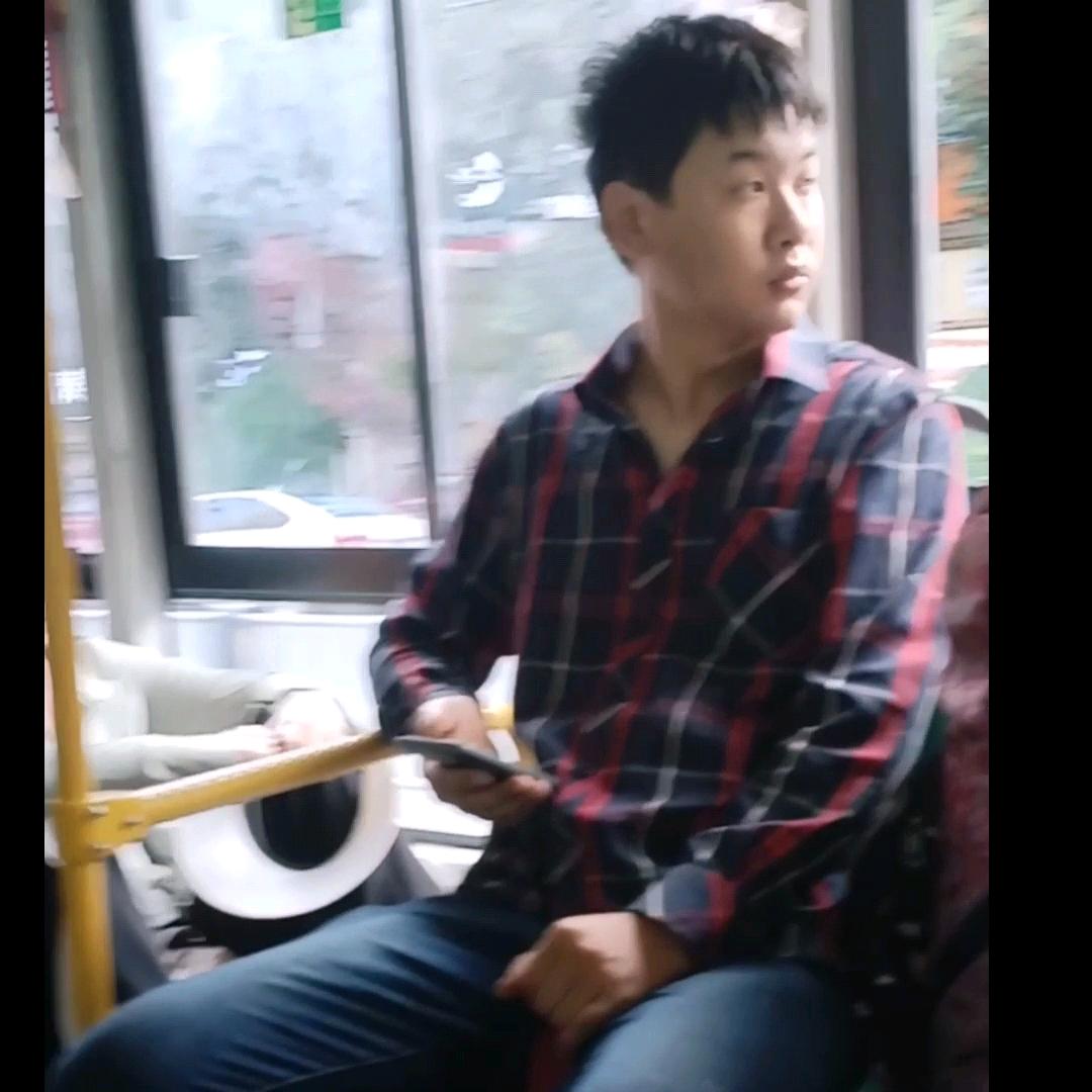 曾默是金