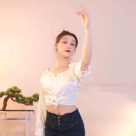 芊芊儿气氛组