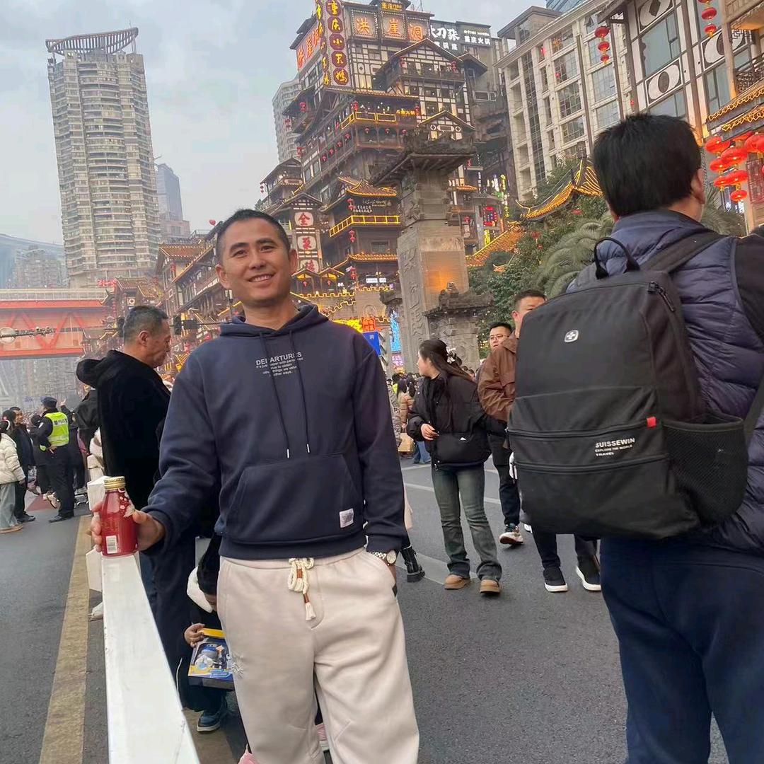 踏过青山座座