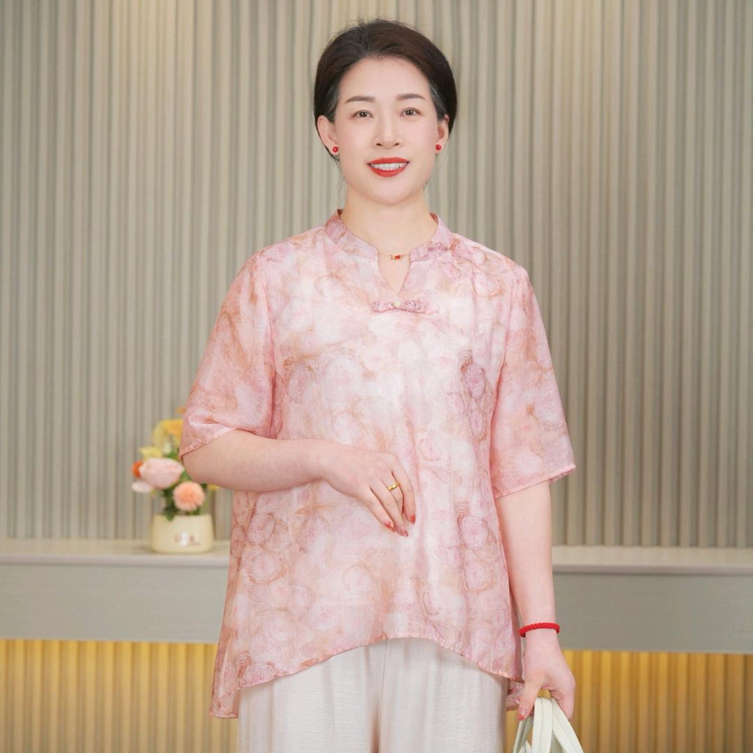 凯妈精品妈妈装