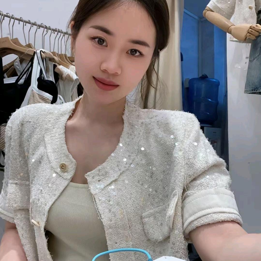 ༤ོ创业者༄       小姐姐