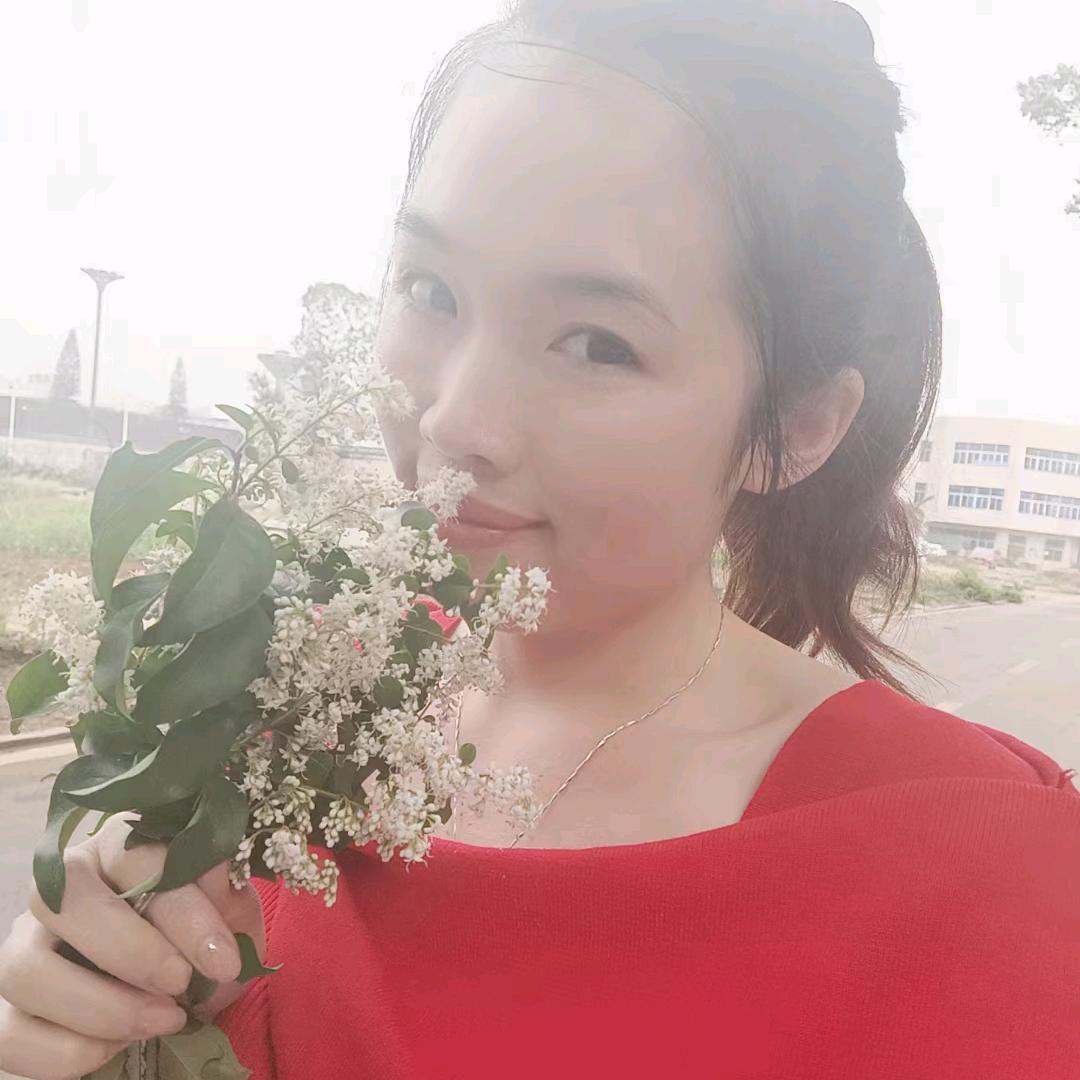 @草莓🍓很甜