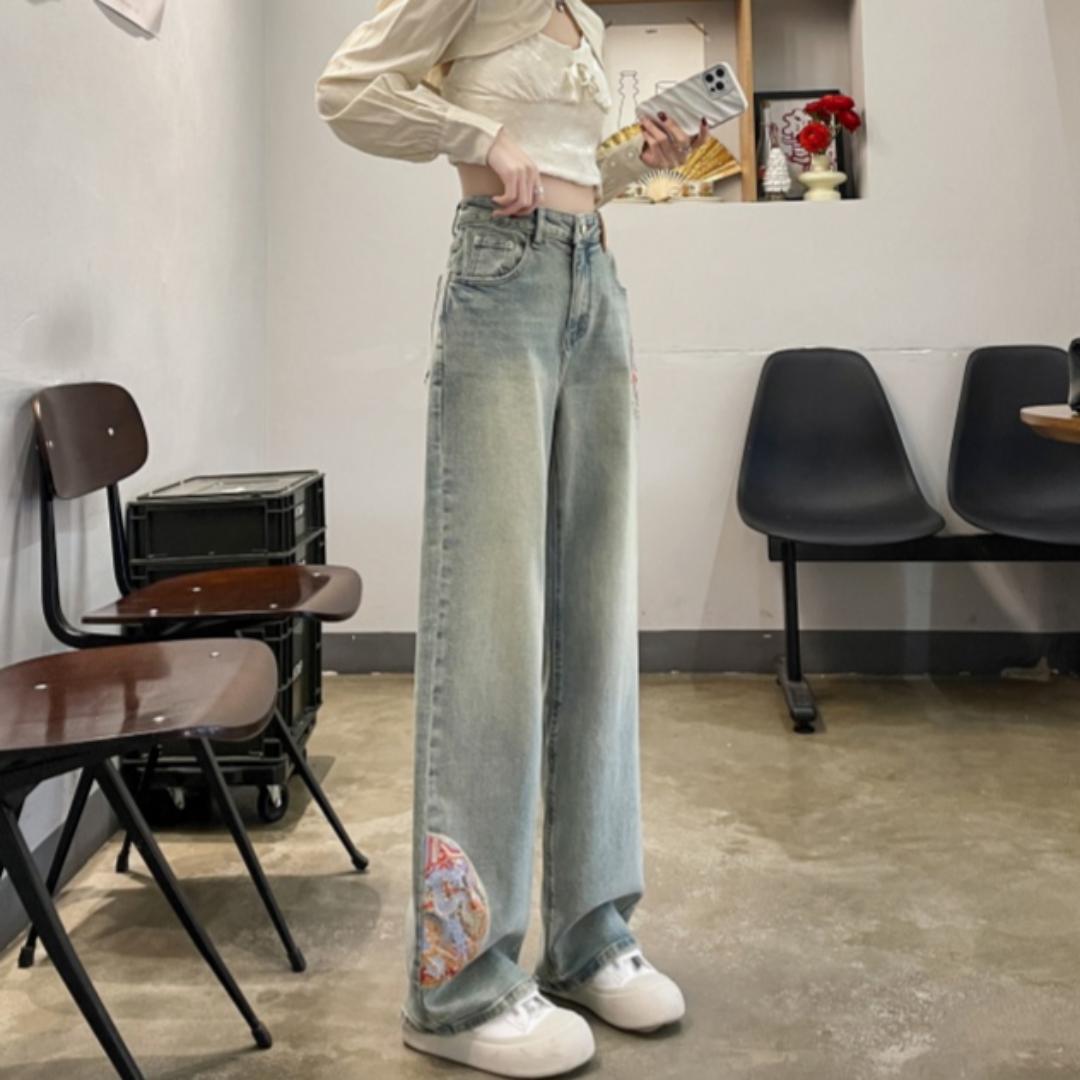 伊姿女装工厂店