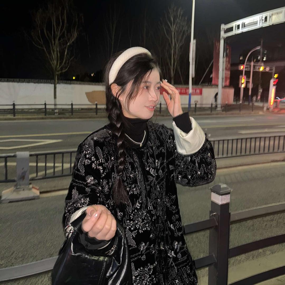 攸梨星星呀_中式美睫