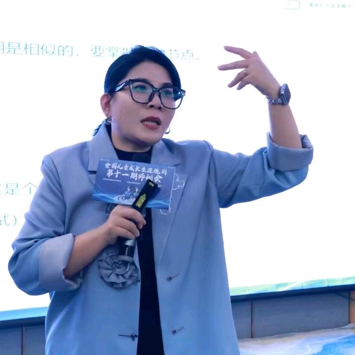 鱼蹦豆郑州儿童规划陪伴服务中心