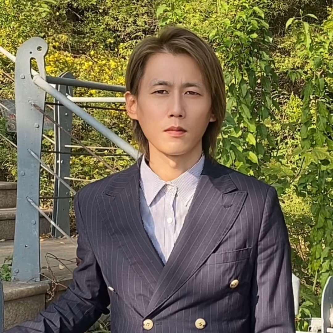 武安减龄烫发李峰（爱秀美发）