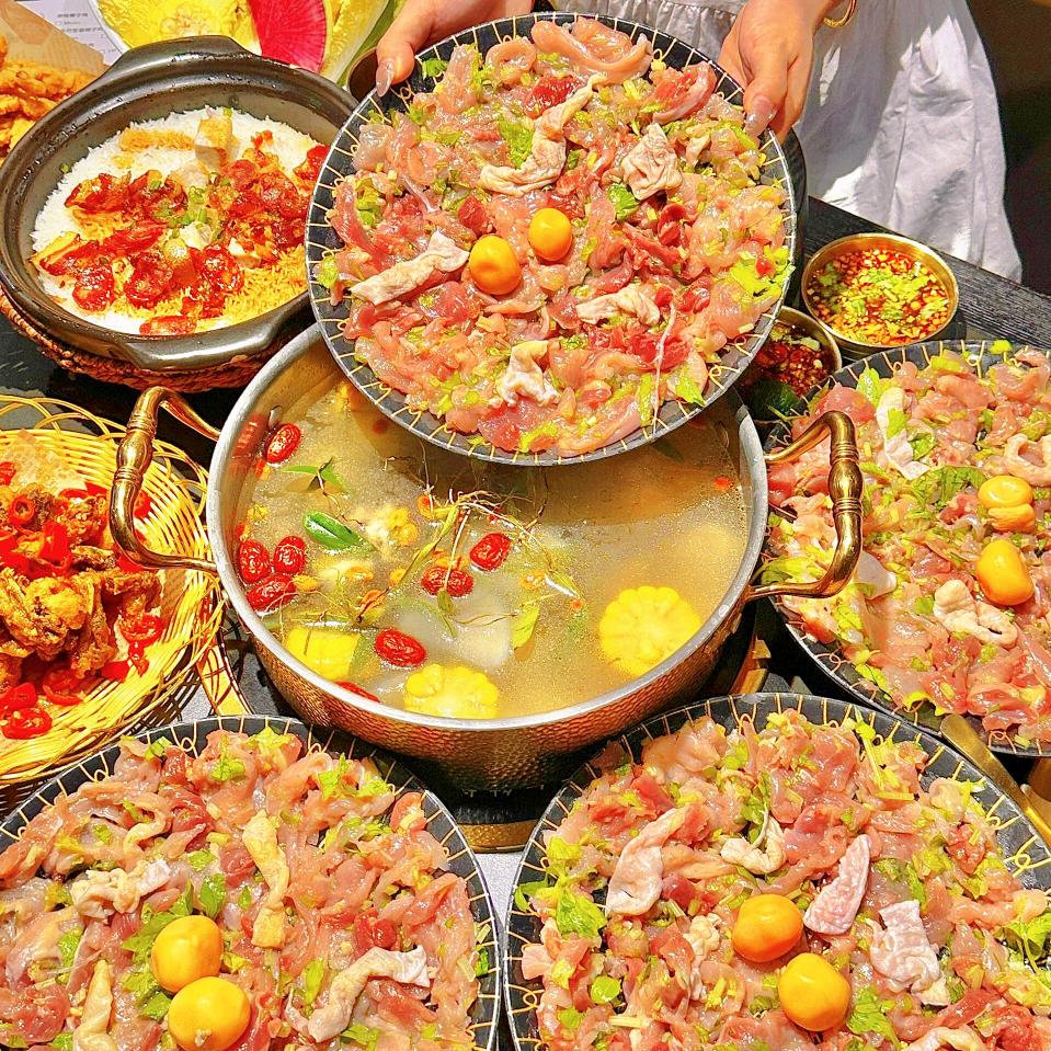 王丽珍脆皮鸡煲（远大店）