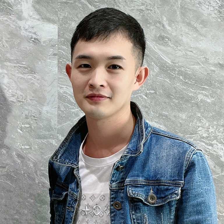 安阳 初心 收剪长头发