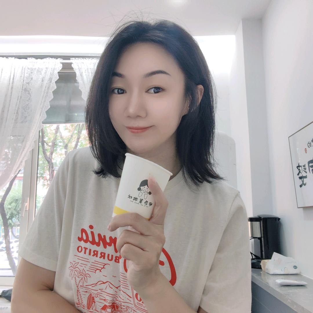 甲色美妆坊..小崔