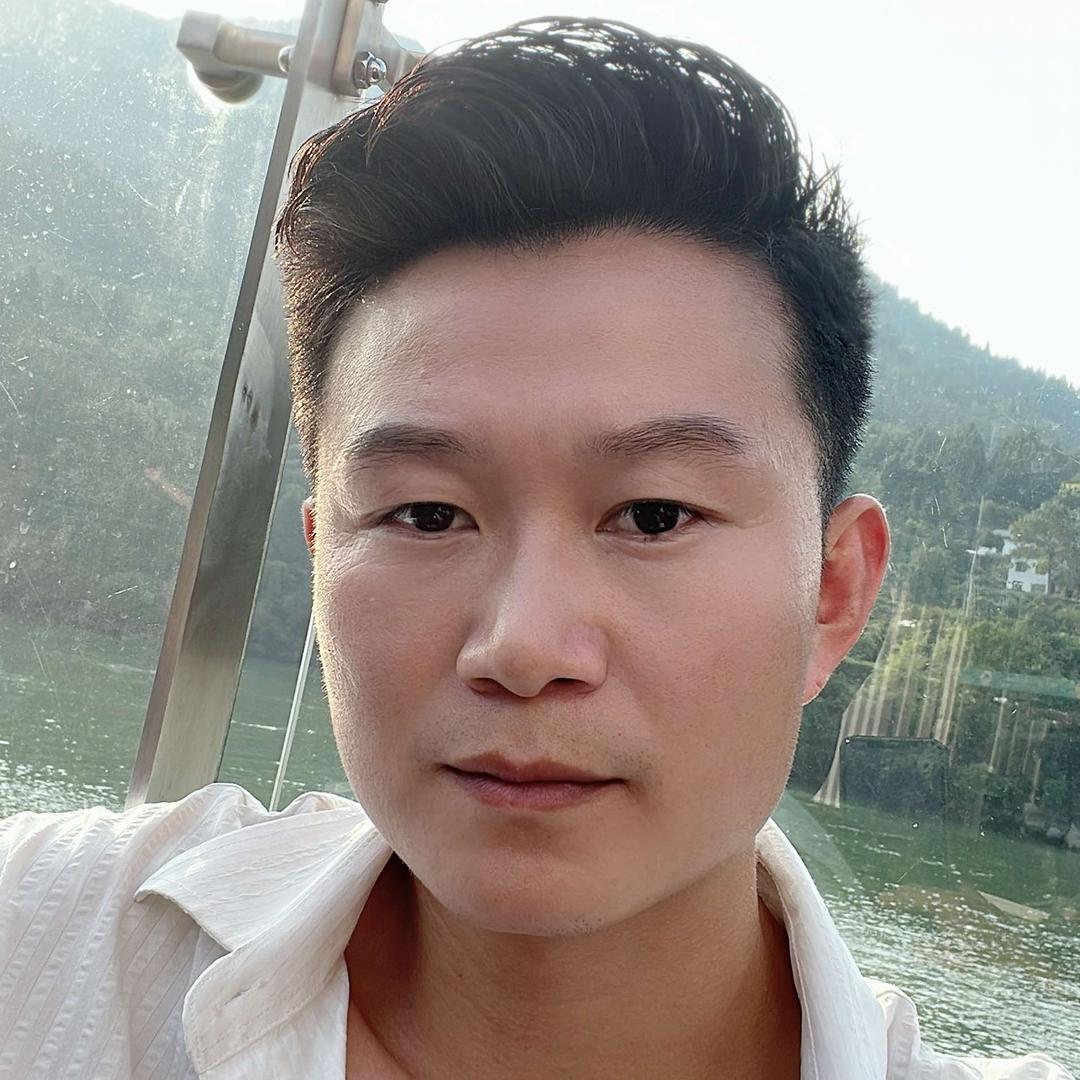 十堰阿哲收长头发（英皇造型）