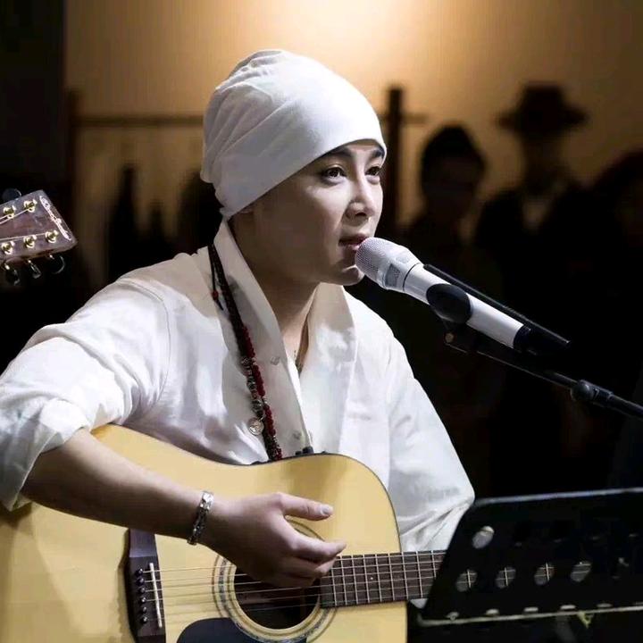 李桢航【航器】头像